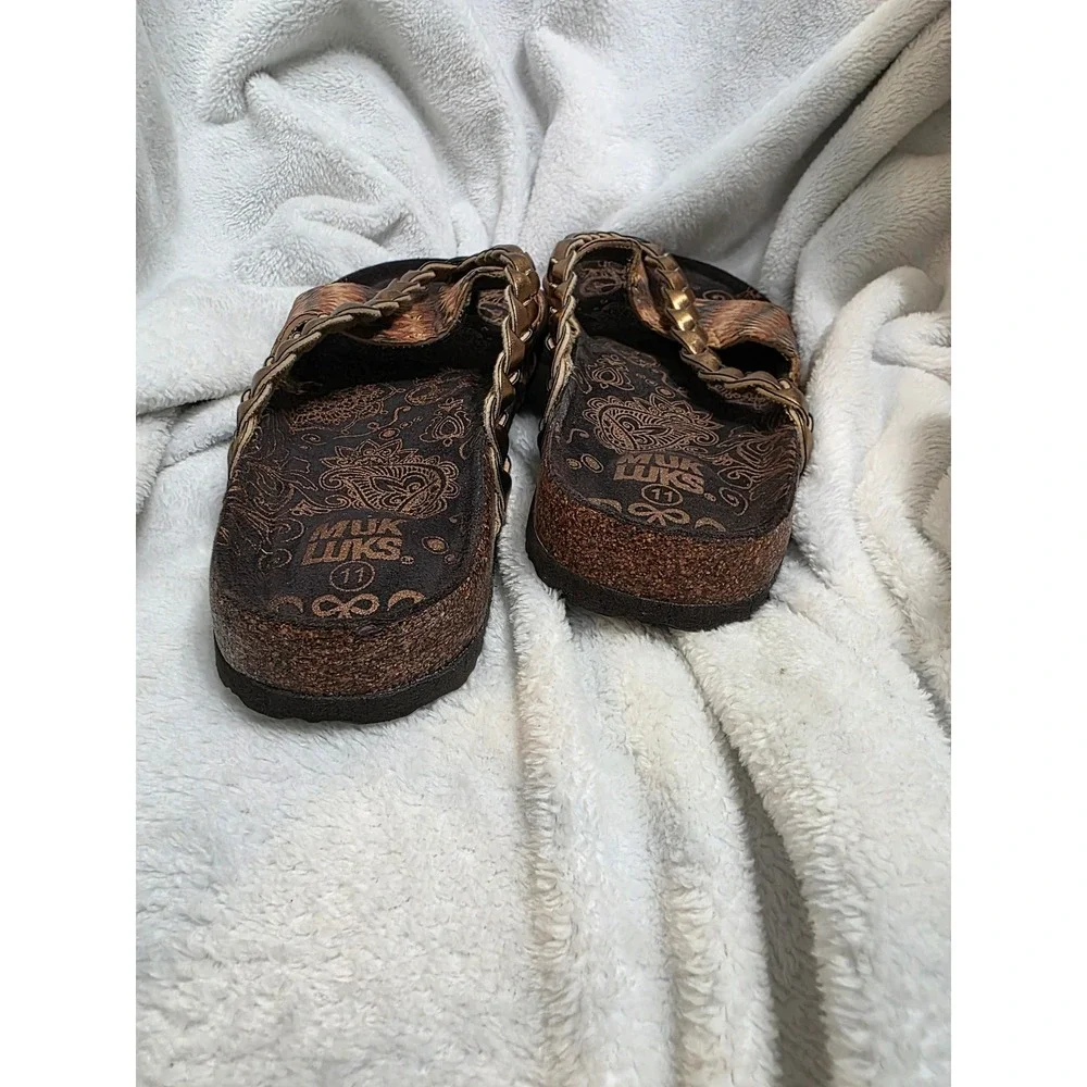 Muk Luks Womens Size 11 Brown Gold Braided Chevron Cork Sandals Slides